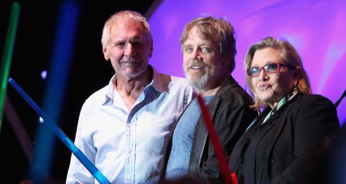Харрисон Форд, Марк Хэмилл и Кэрри Фишер на презентации, посвященной запуску нового эпизода «Звездных войн»