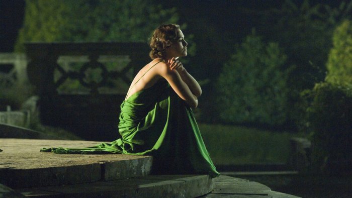 Кира Найтли и ее роскошное зеленое платье в драме «Искупление»