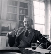 «Dangerous Edge: A Life of Graham Greene»
