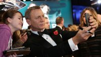 Моника Беллуччи и Кейт Миддлтон на премьере фильма «007: Спектр»