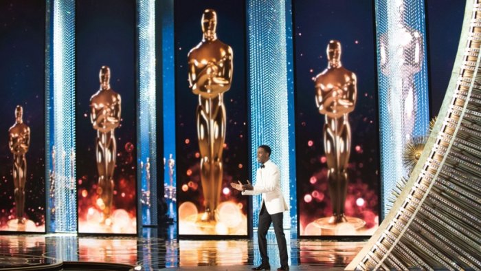 Крис Рок на сцене церемонии вручения премии «Оскар 2016»