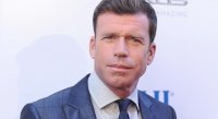 Тэйлор Шеридан исправит сценарий экранизации Тома Клэнси «Без жалости»