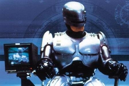 «Возвращение Робокопа» поставит режиссер «Маленьких чудовищ»