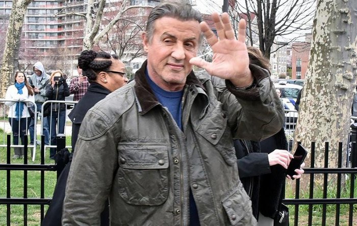 Сильвестр Сталлоне сыграет супергероя в отставке