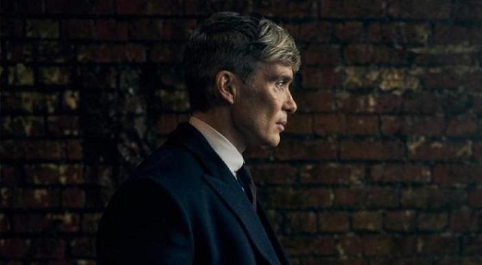 Сериал дня. У «Острых козырьков» после полнометражного сиквела будет ещё два сезона