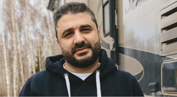 Видео дня (18+). Сарик Андреасян — студентам киношколы: «Если хотите быть нищими, кончеными, блюющими кинематографистами, идите на х..»