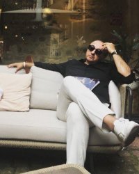 Александр Роднянский начал работу над сериалом о порнобизнесе