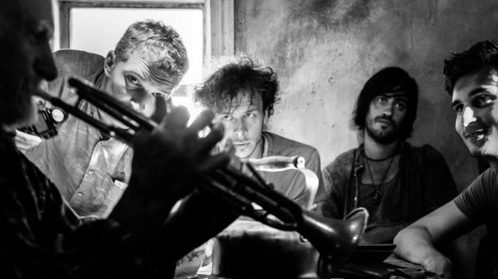 Иван Шахназаров с актерами фильма «Рок»