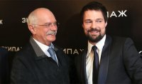 Ходченкова, Михалковы, Безрукова и другие на премьере «Экипажа»