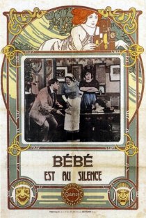 «Bébé est au silence»