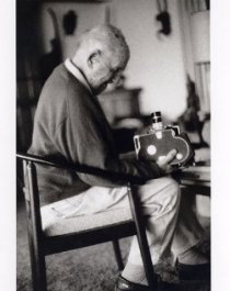 «Man and the Middle-Class: The Work and Vision of Henry Strauss»