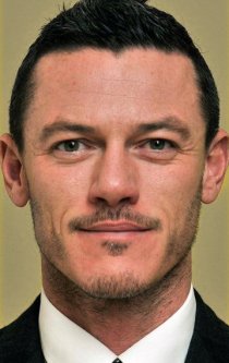 Фотография «Люк Эванс»