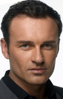 «Джулиан МакМэхон»