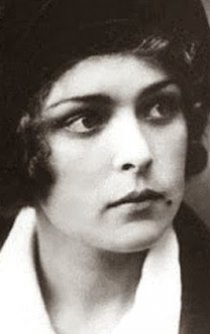 Фотография «Кора Ландау-Дробанцева»
