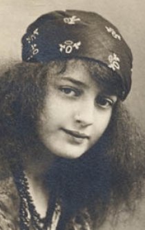 Фотография «Маргарит Коуртот»