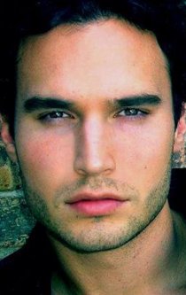 Фотография «Zachary Laoutides»